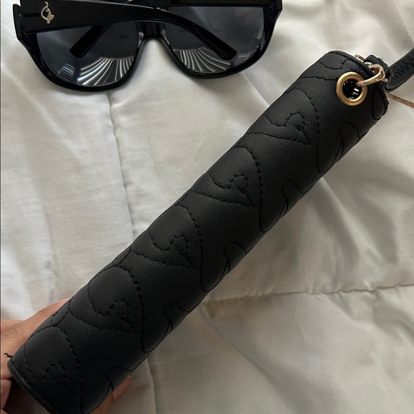 Baby phat wallet and vintage sunglasses - Picture 5 of 14